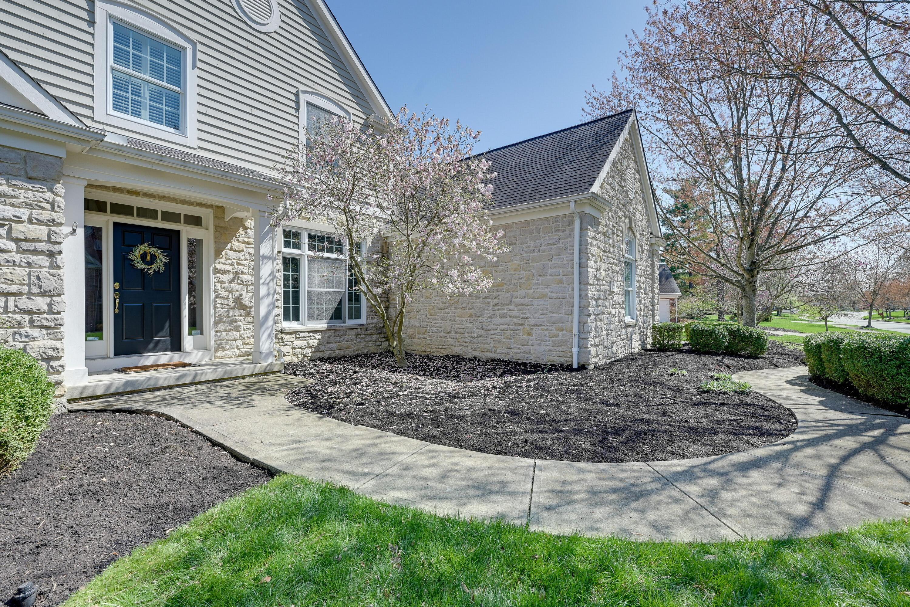 126 Cressingham Lane, Powell, Ohio image 7