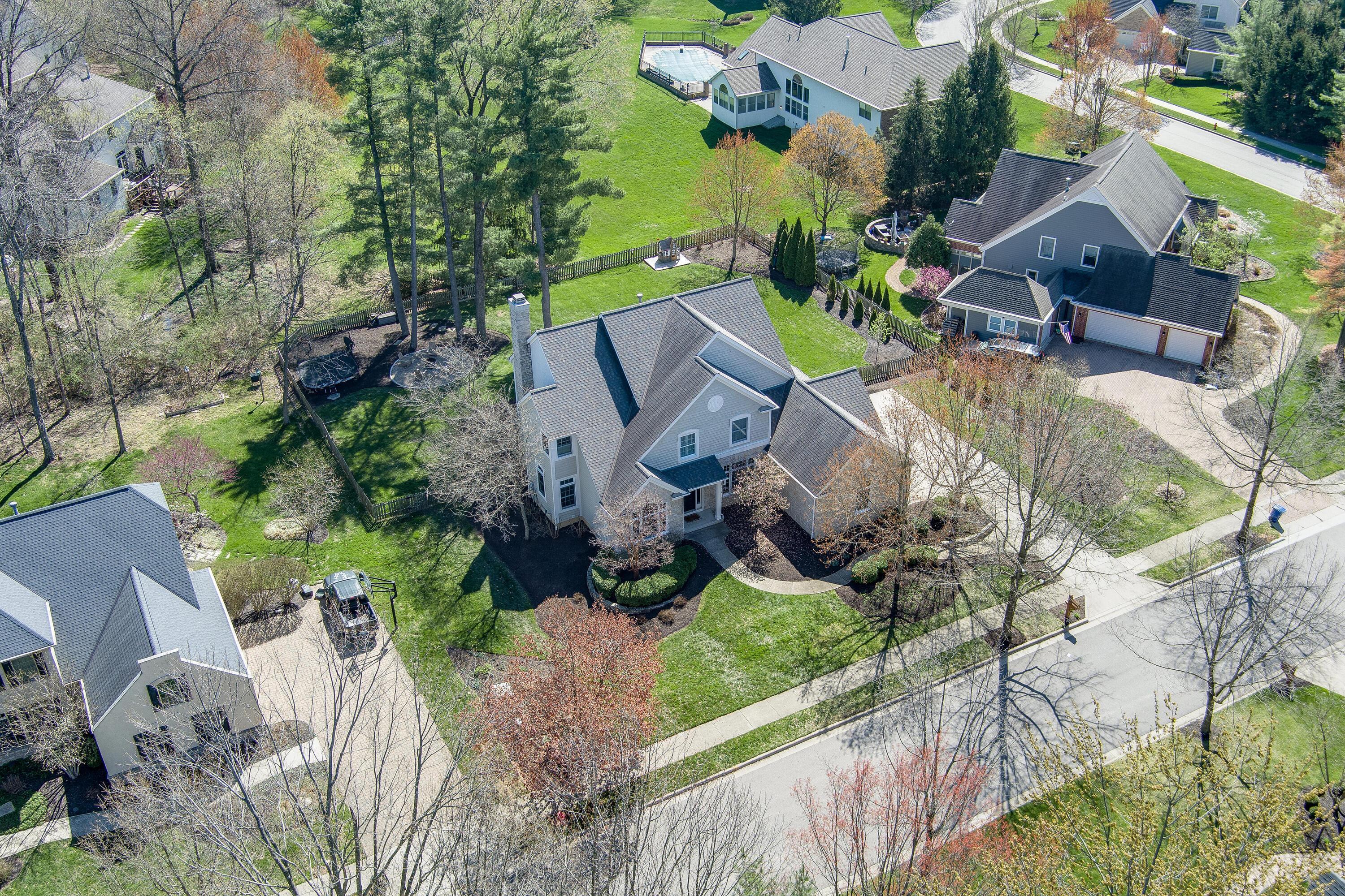 126 Cressingham Lane, Powell, Ohio image 9