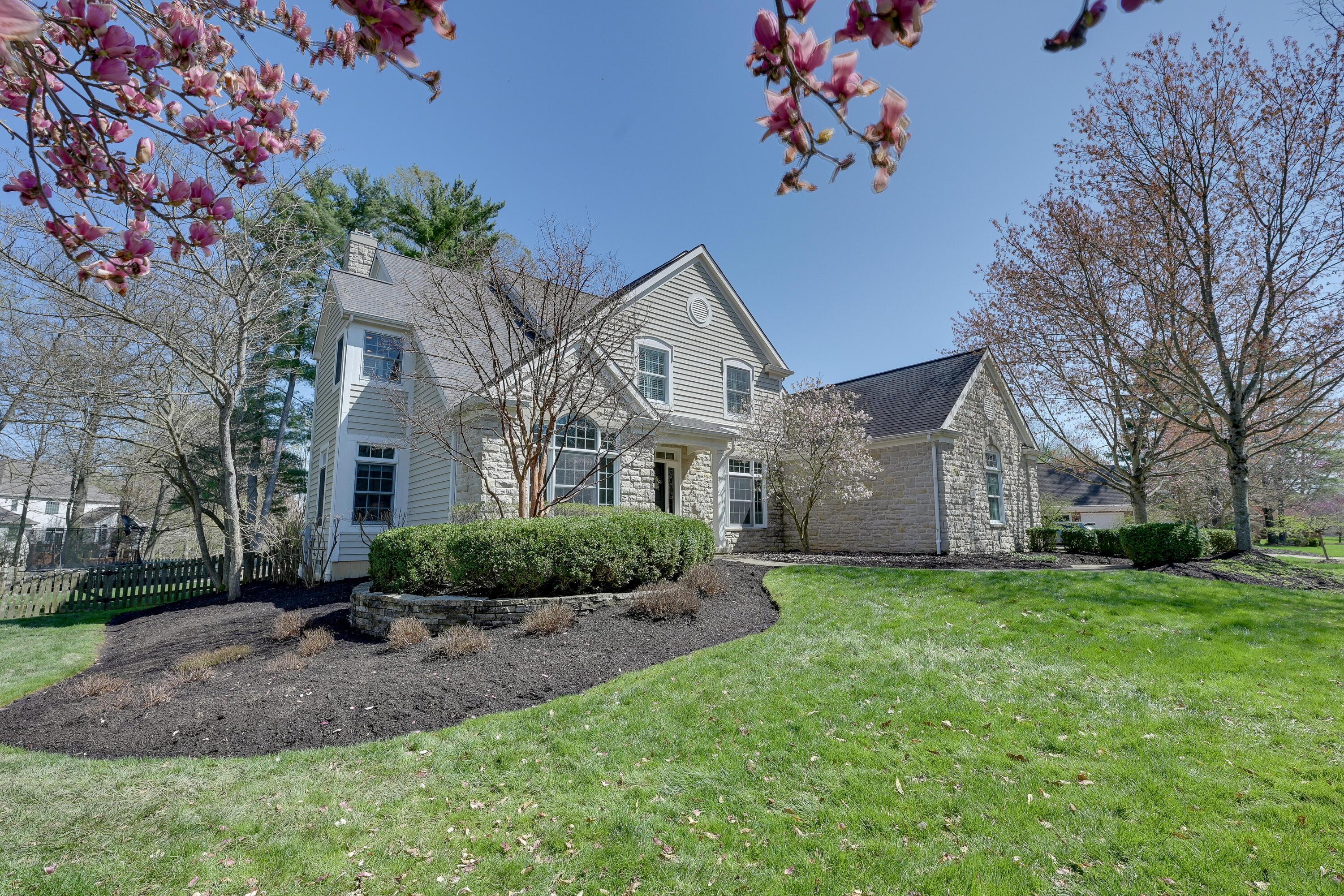 126 Cressingham Lane, Powell, Ohio image 5