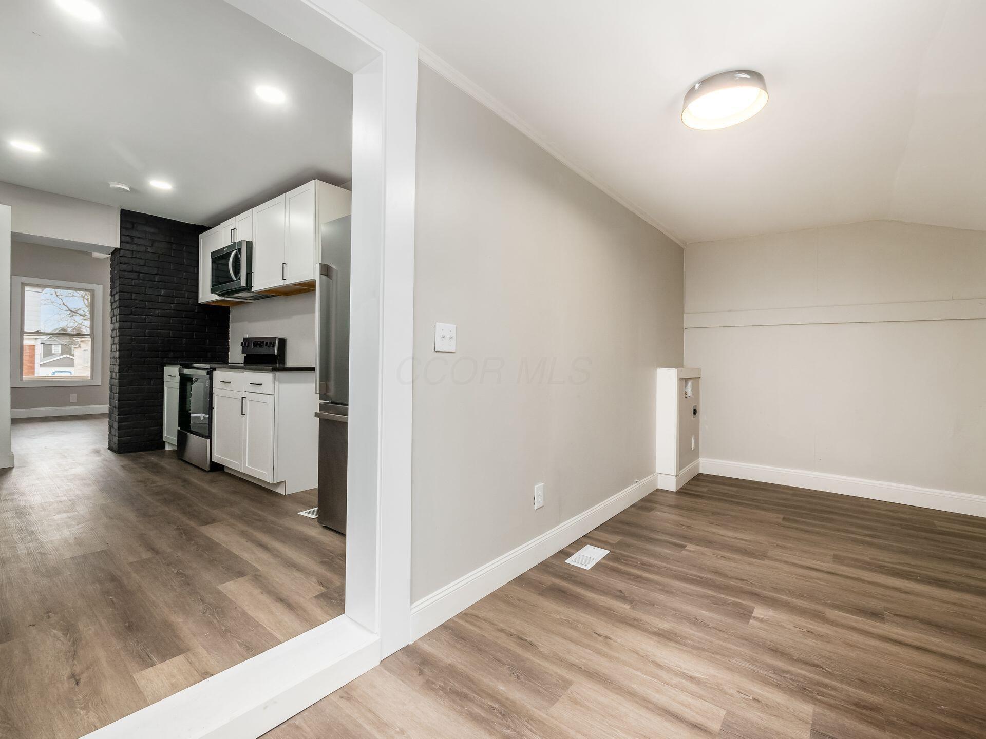 925 Miller Avenue, Columbus, Ohio image 15