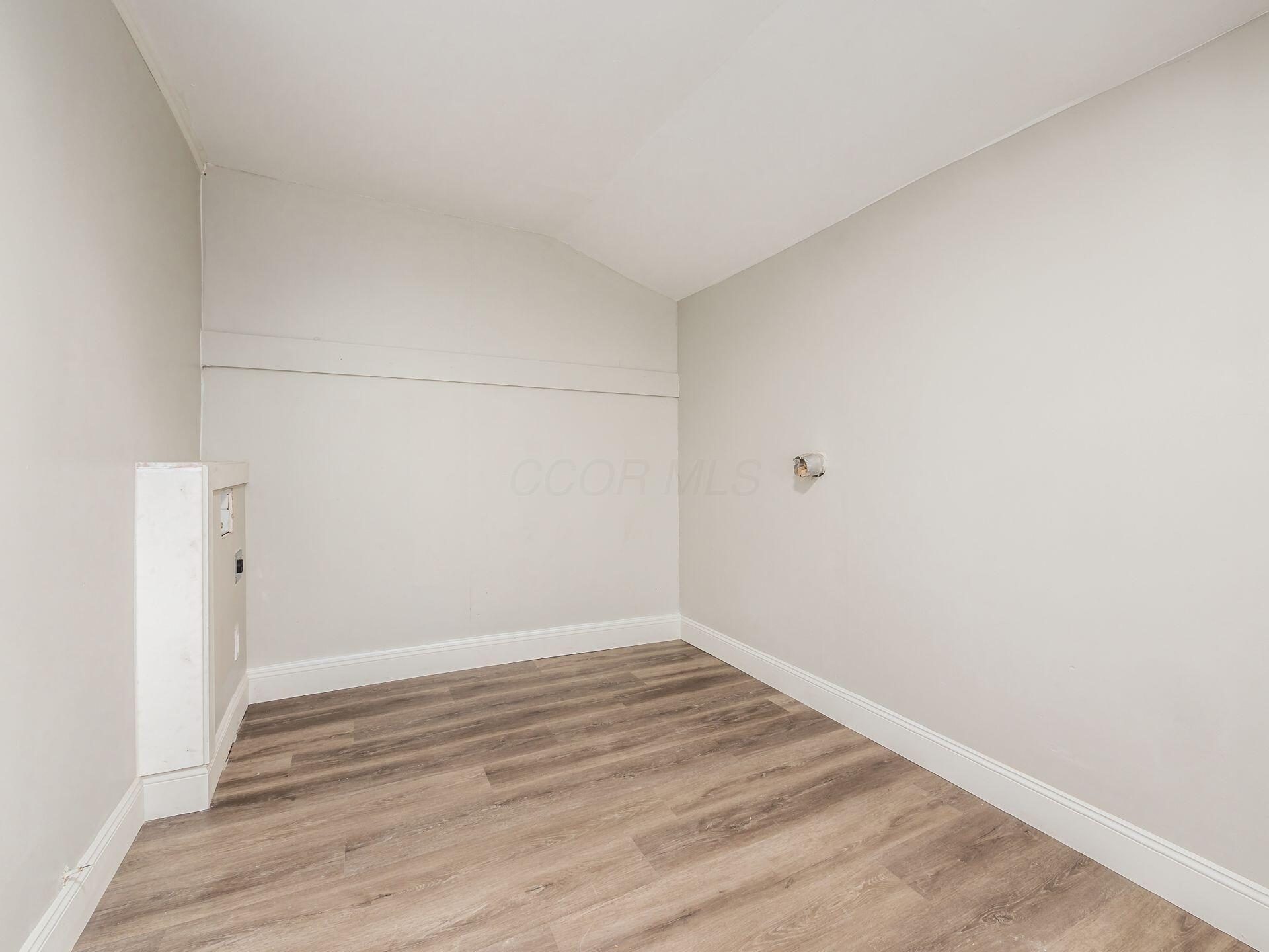 925 Miller Avenue, Columbus, Ohio image 25