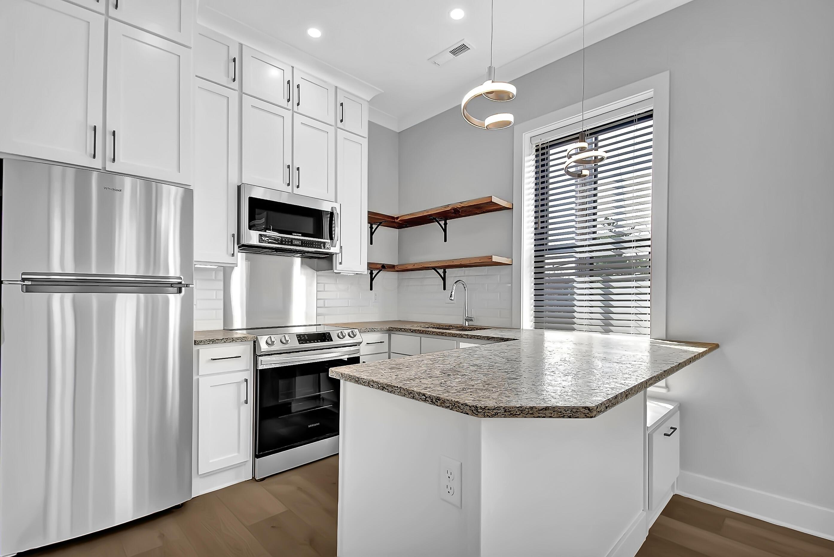 88 W Frankfort Street