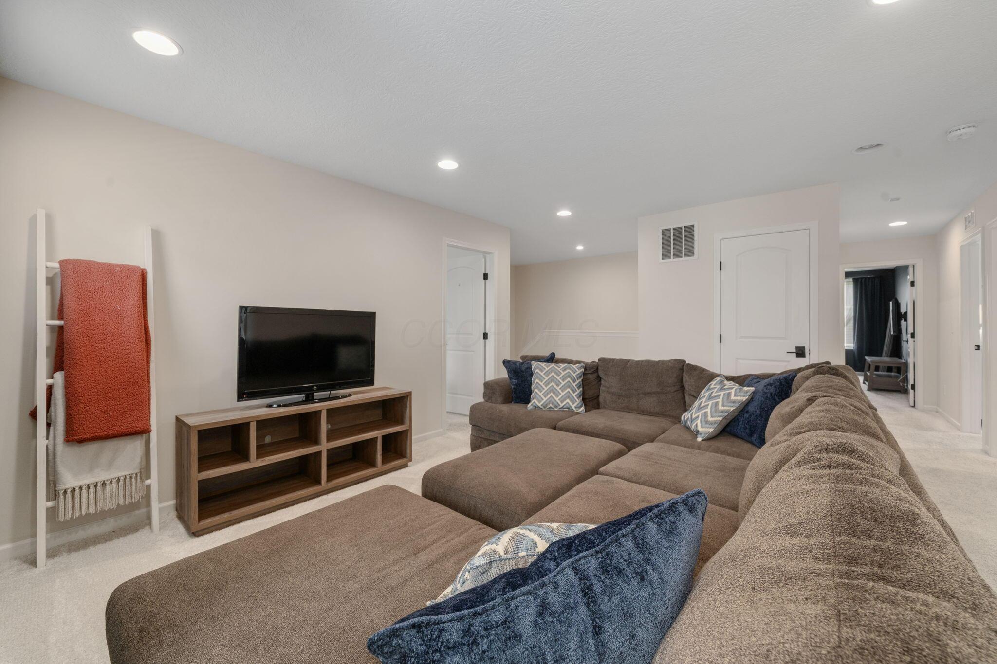 12364 Greenwood Drive, Pickerington, Ohio image 45