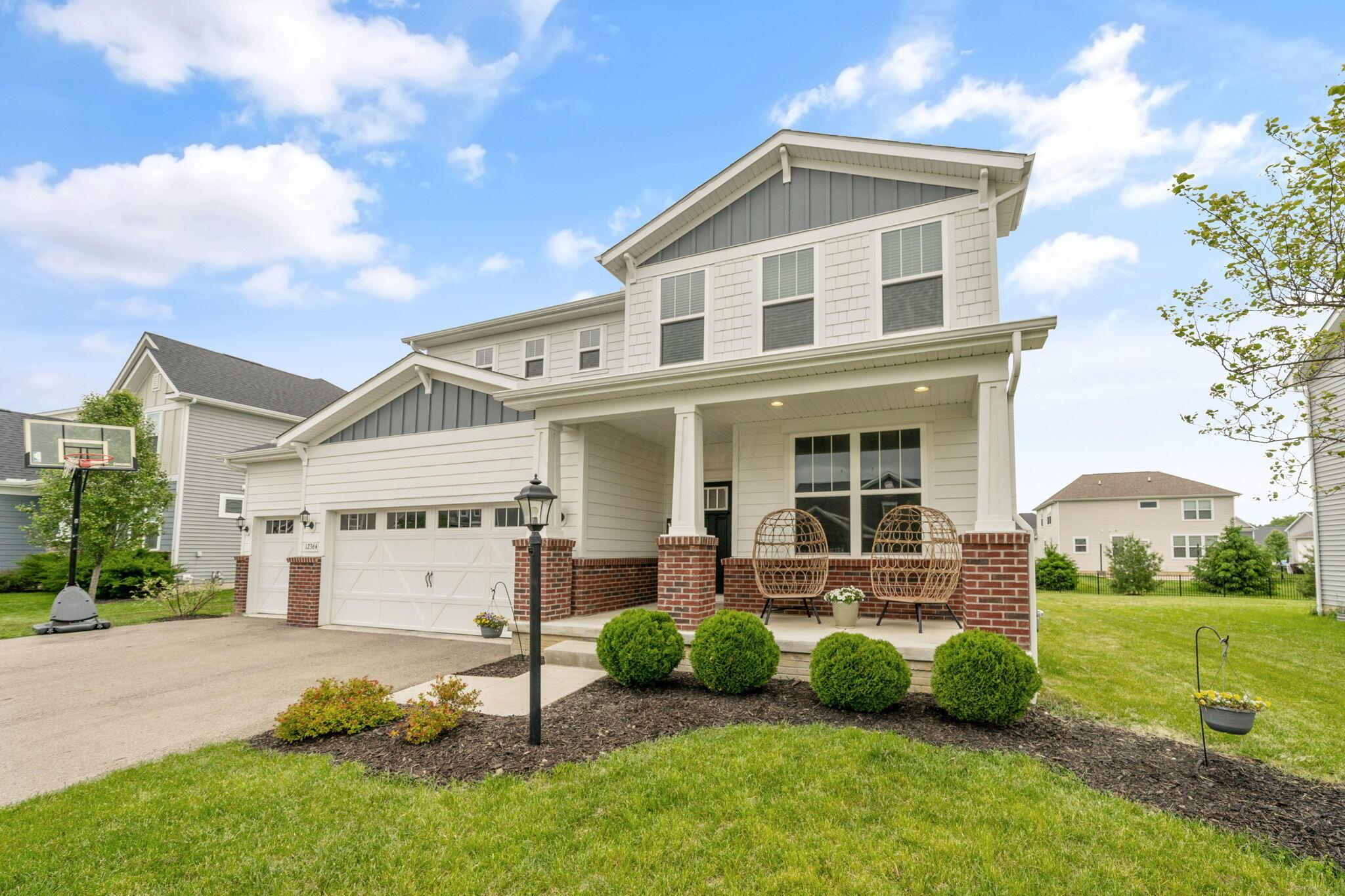 12364 Greenwood Drive, Pickerington, Ohio image 2