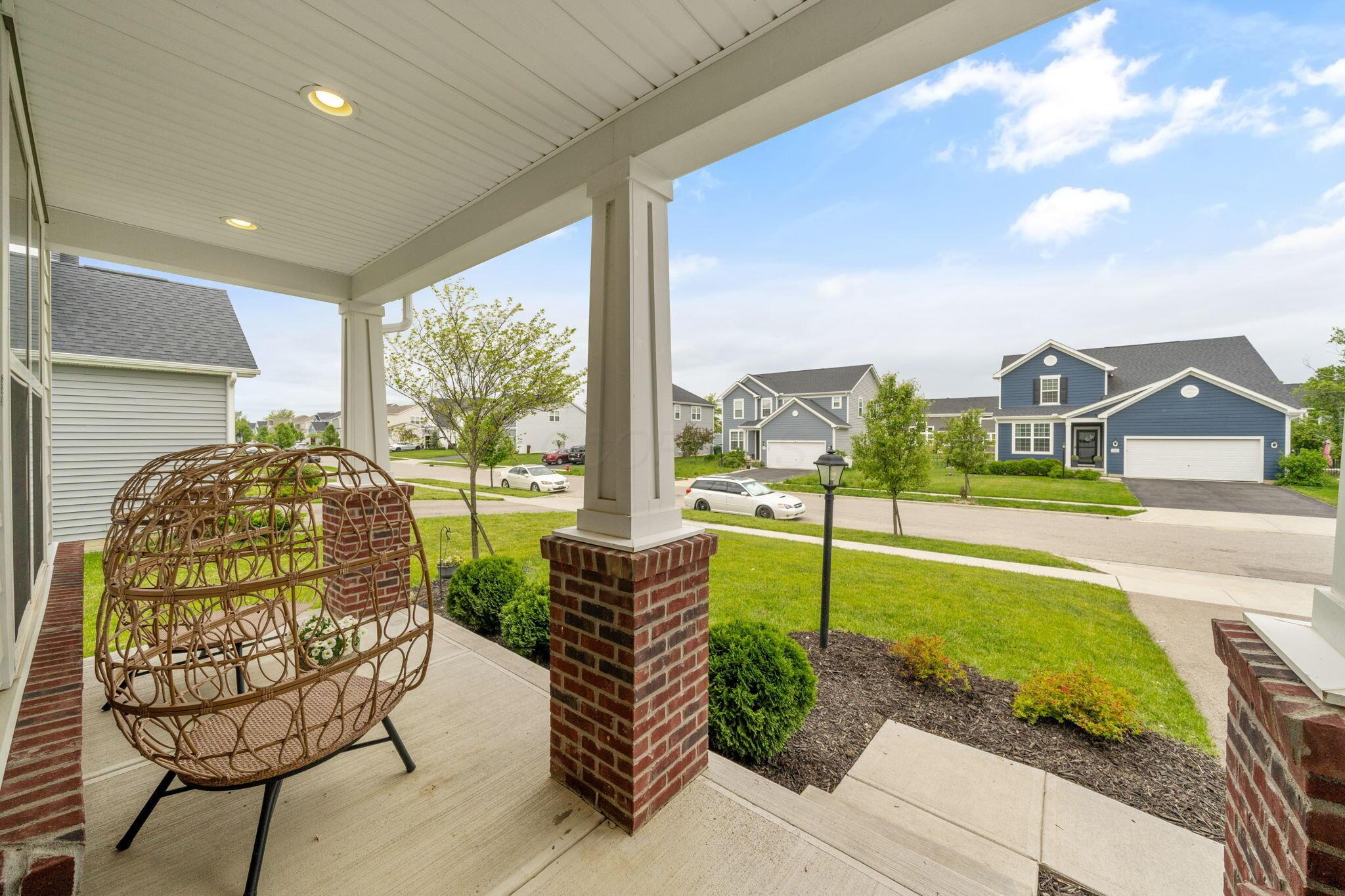 12364 Greenwood Drive, Pickerington, Ohio image 3