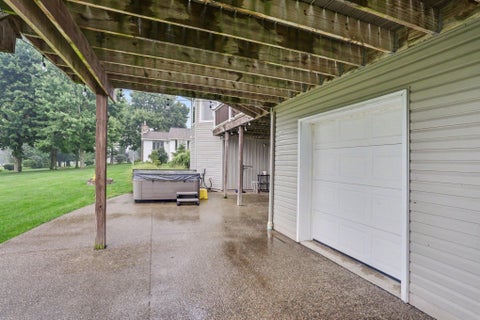 Tiny photo for 922 Fairway Drive, Howard, OH 43028 (MLS # 226029227)