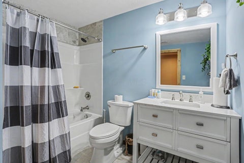 Tiny photo for 922 Fairway Drive, Howard, OH 43028 (MLS # 226029227)
