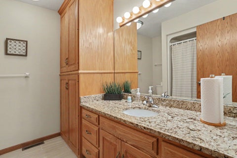 Tiny photo for 922 Fairway Drive, Howard, OH 43028 (MLS # 226029227)