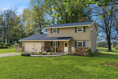 Photo of 7901 Blacklick Eastern Road NW, Pickerington, OH 43147 (MLS # 226013804)