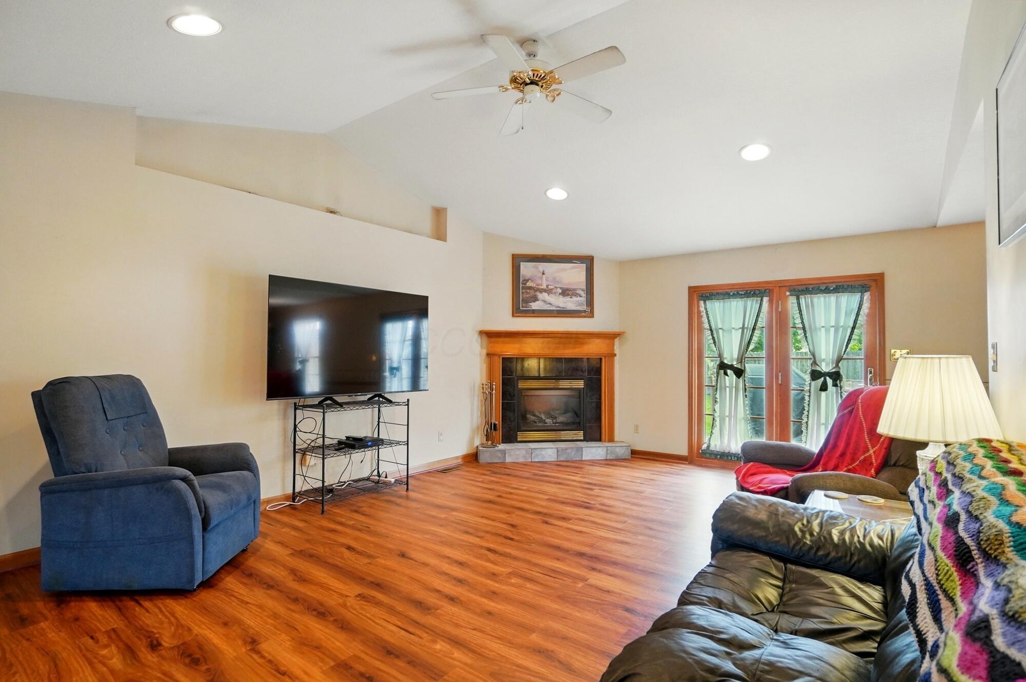 415 Yencer Street, Baltimore, Ohio image 10