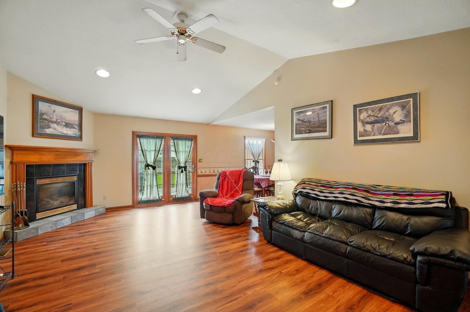 415 Yencer Street, Baltimore, Ohio image 9