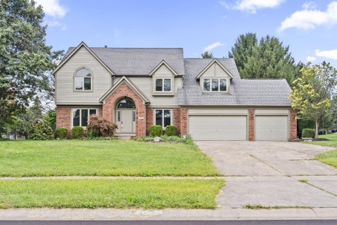 Photo of 12671 Oakmere Drive, Pickerington, OH 43147 (MLS # 226033754)