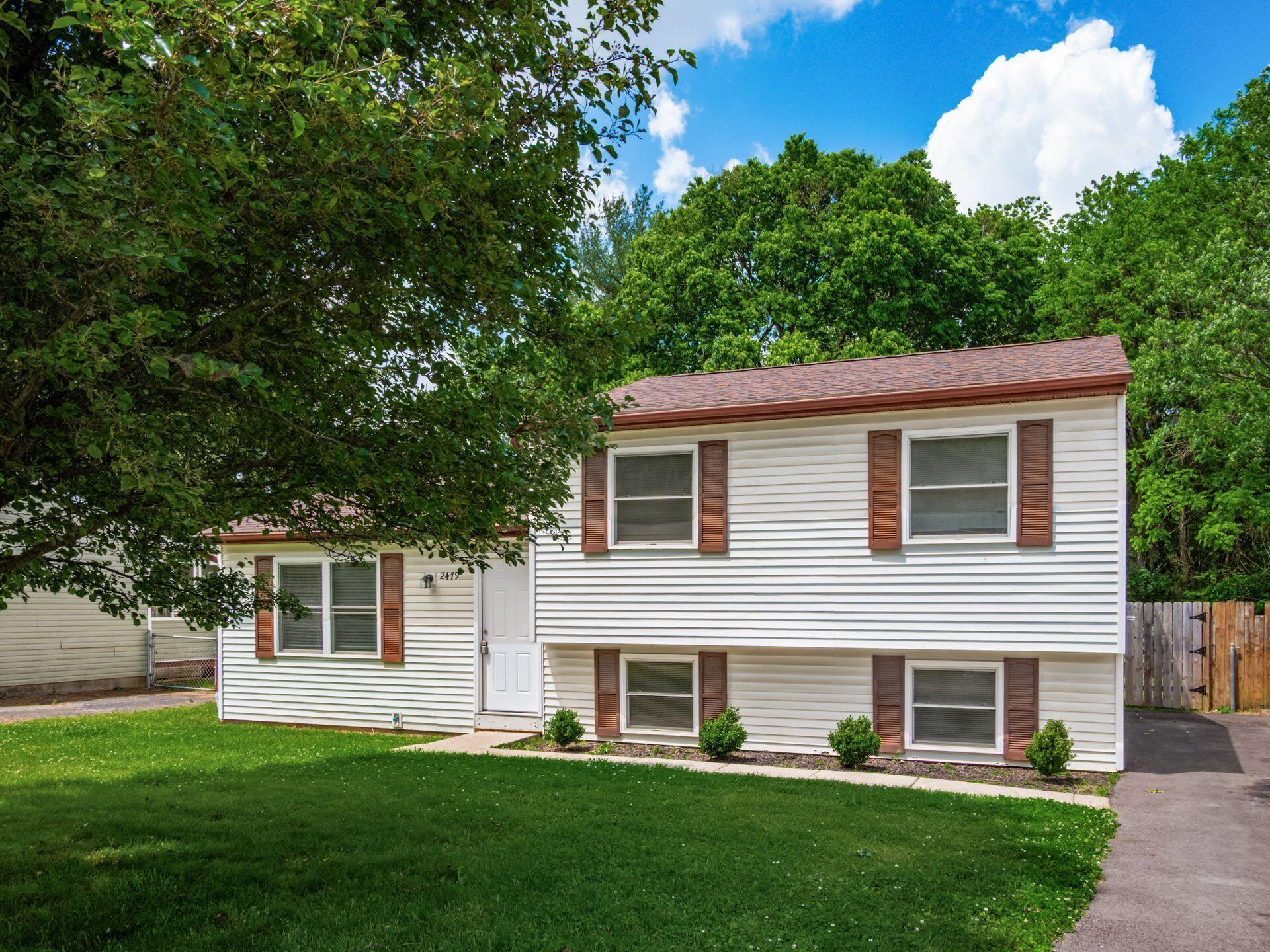 2479 Willow View Court