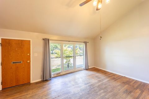 Tiny photo for 1310 Manfeld Drive, Columbus, OH 43227 (MLS # 226000782)