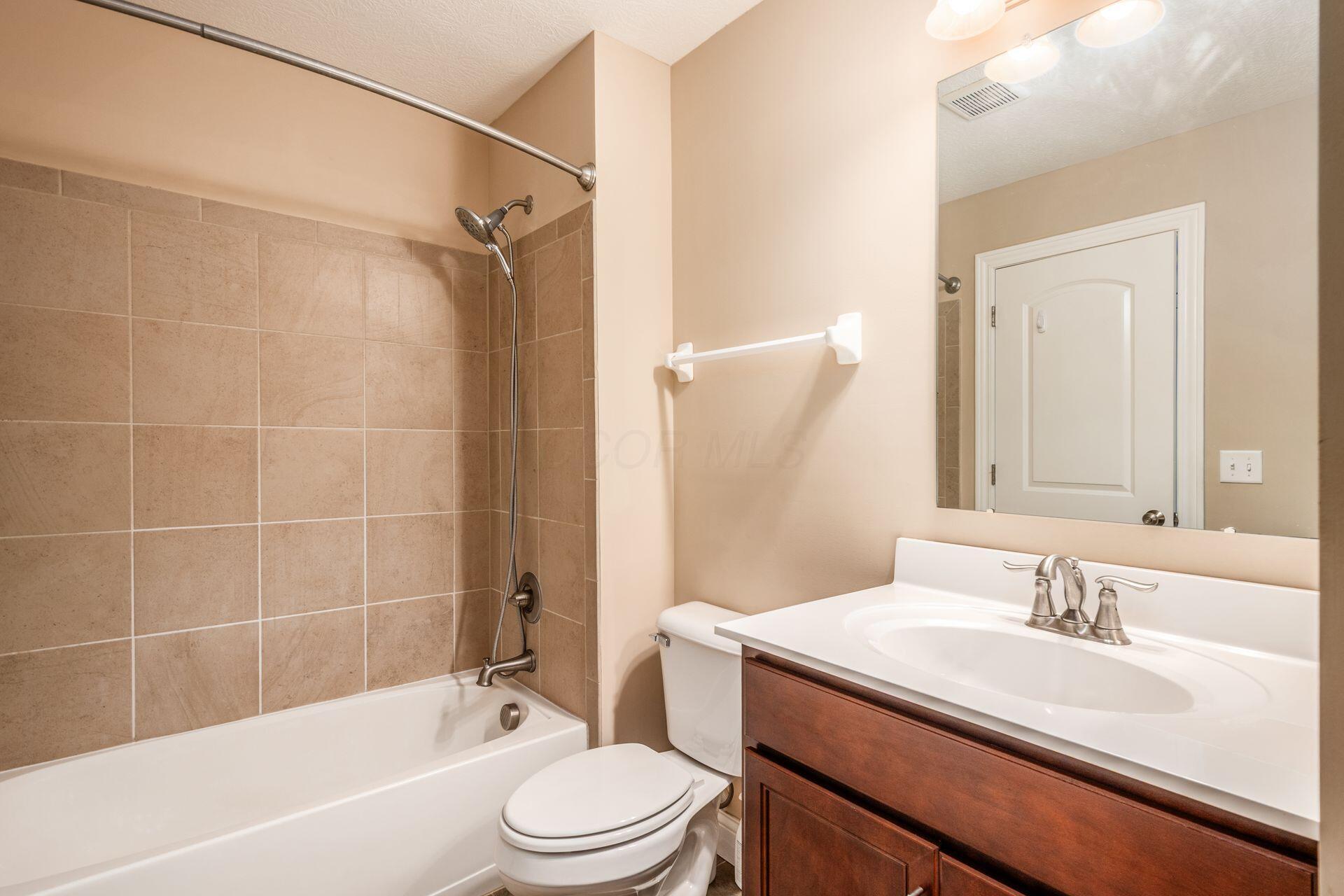 628 Willow Grove Drive, Delaware, Ohio image 34