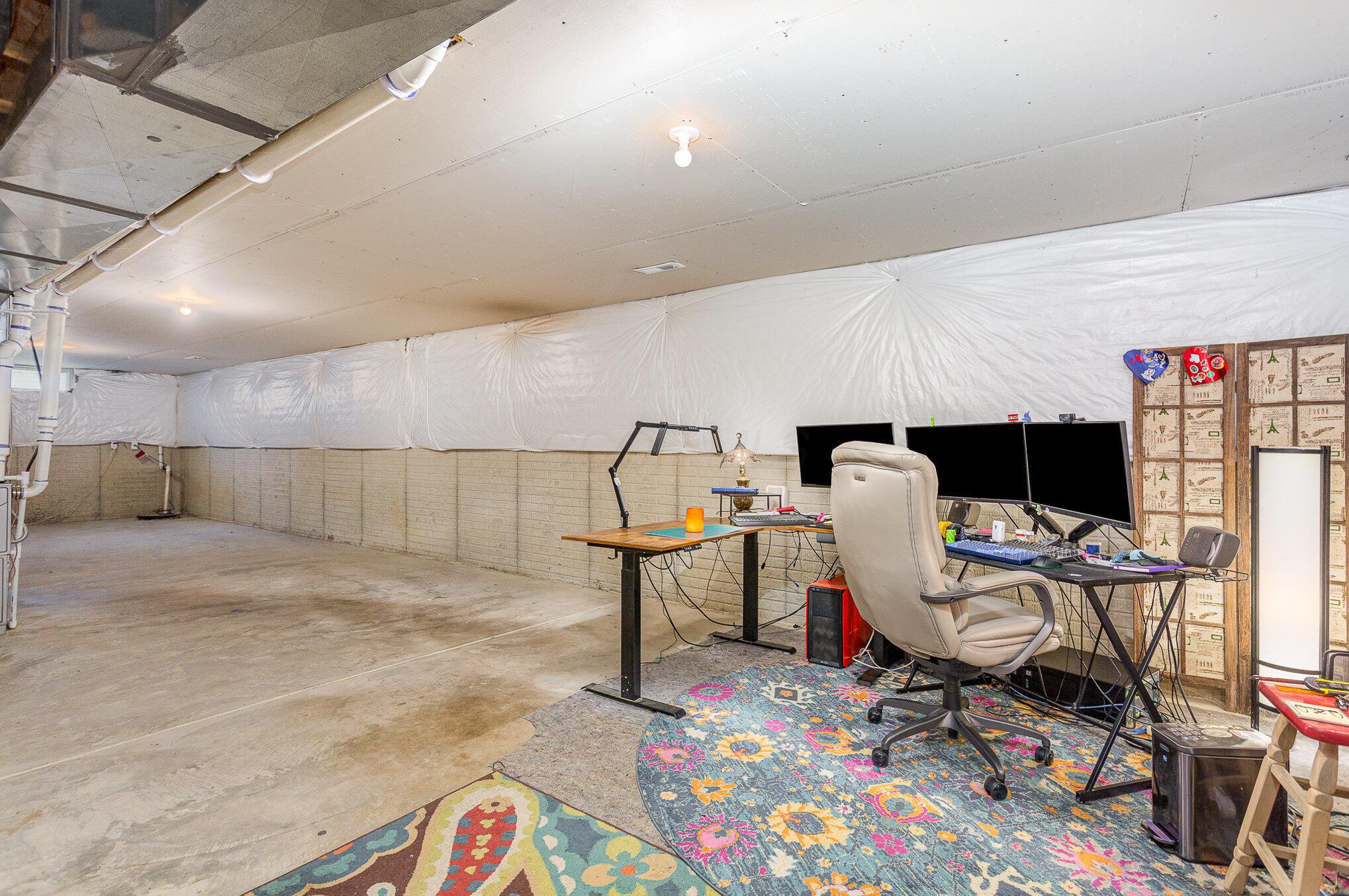 5892 Wynnewood Drive, Grove City, Ohio image 33