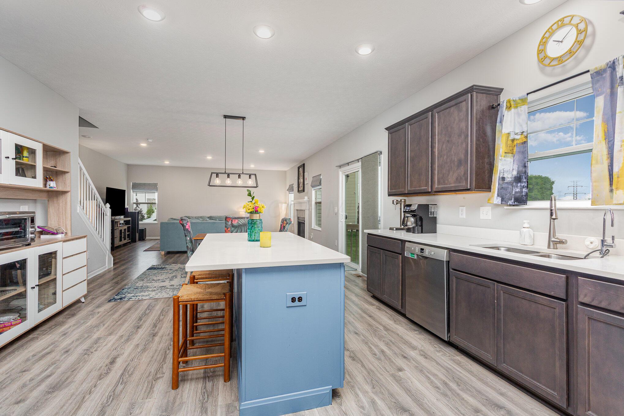 5892 Wynnewood Drive, Grove City, Ohio image 15