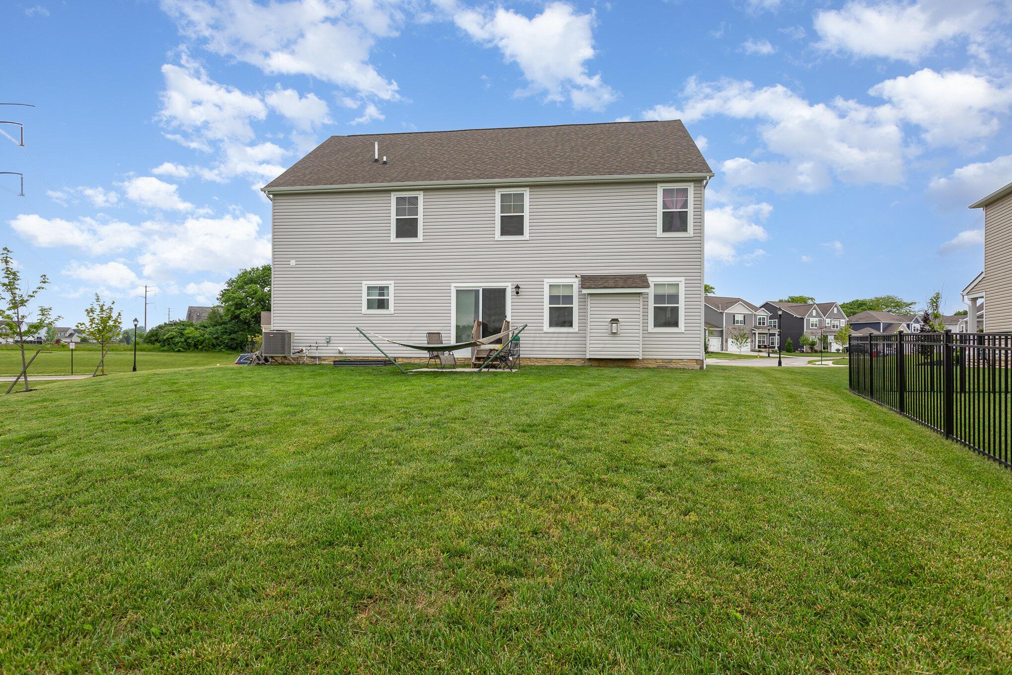 5892 Wynnewood Drive, Grove City, Ohio image 36