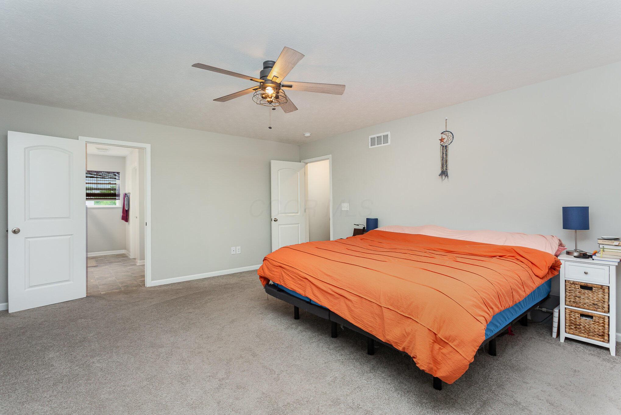 5892 Wynnewood Drive, Grove City, Ohio image 21