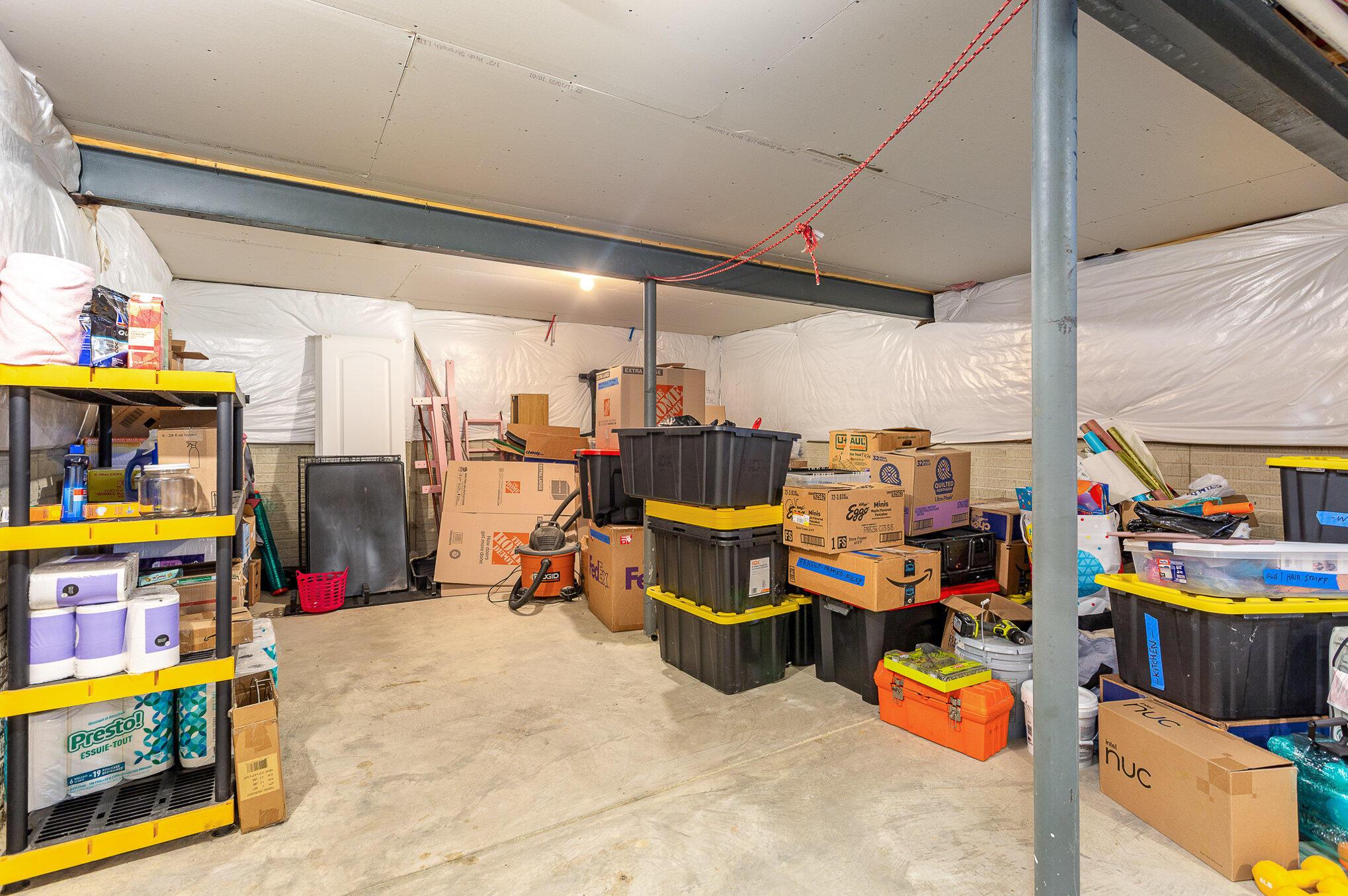5892 Wynnewood Drive, Grove City, Ohio image 31