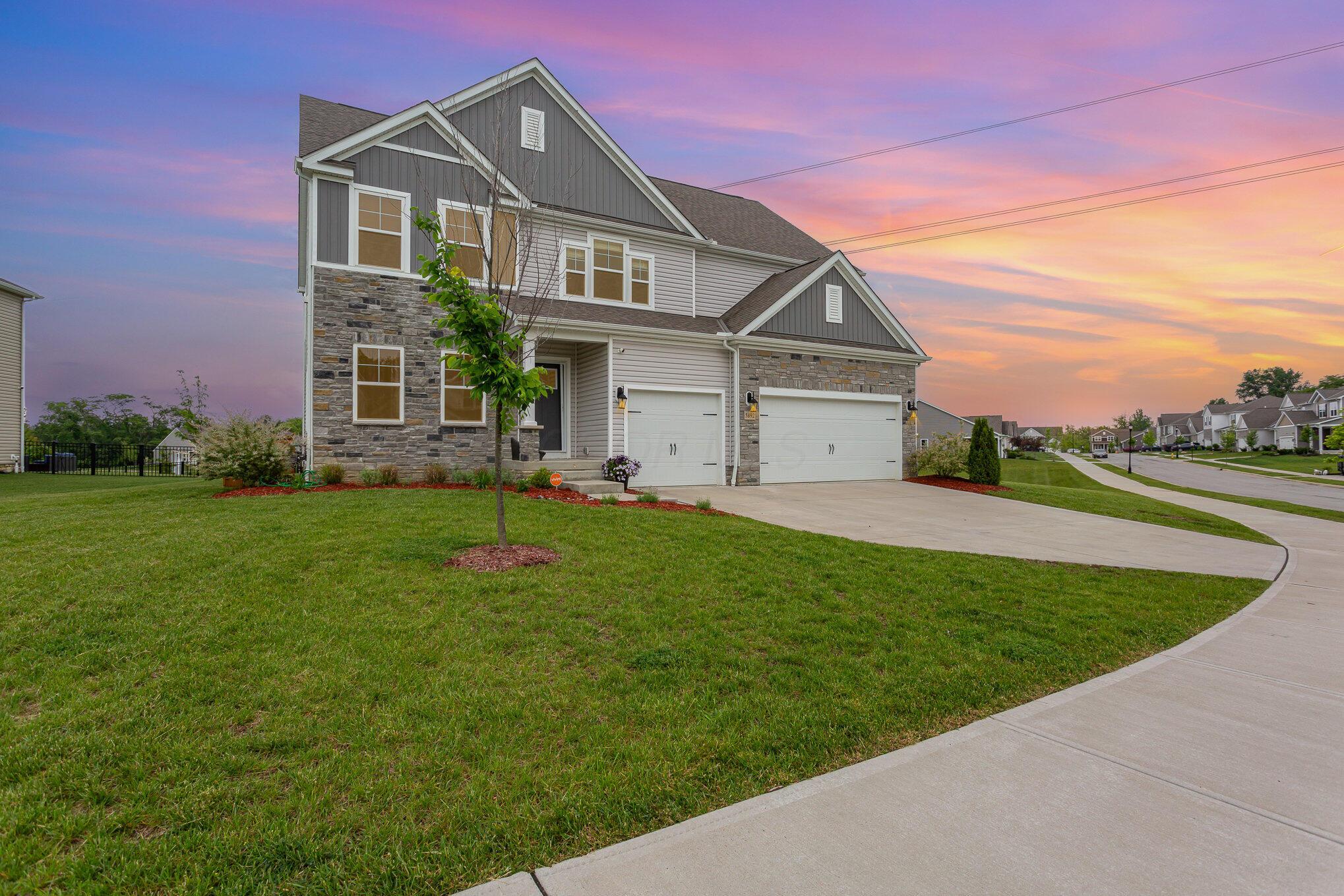 5892 Wynnewood Drive, Grove City, Ohio image 40