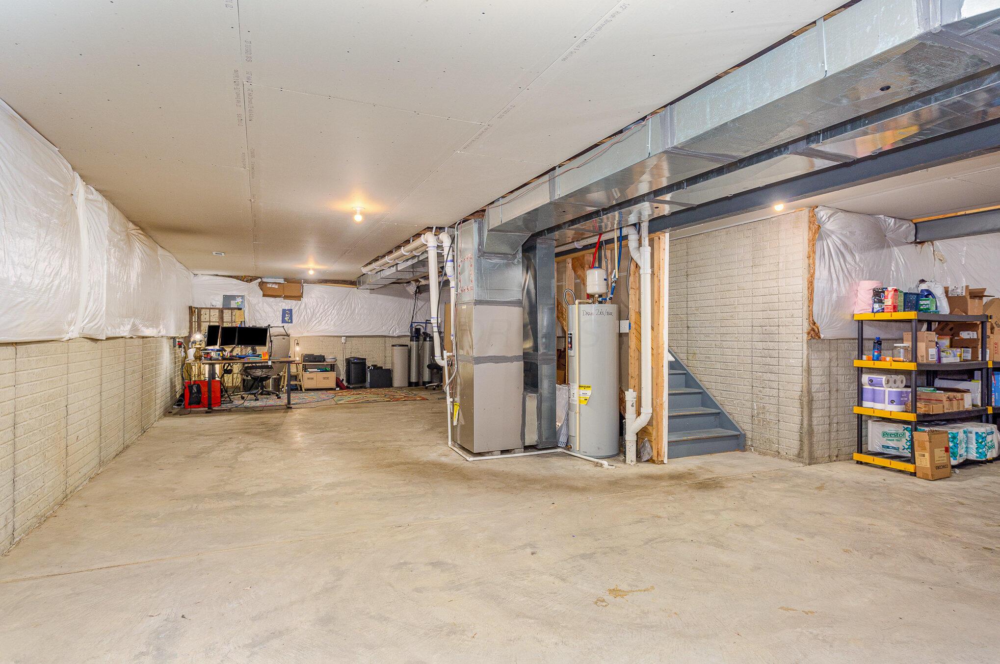 5892 Wynnewood Drive, Grove City, Ohio image 34