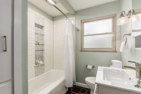 Tiny photo for 261 S Kellner Road, Columbus, OH 43209 (MLS # 225044625)