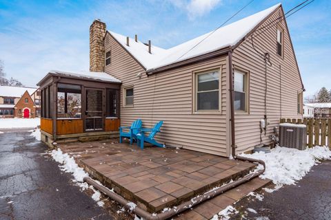 Tiny photo for 261 S Kellner Road, Columbus, OH 43209 (MLS # 225044625)