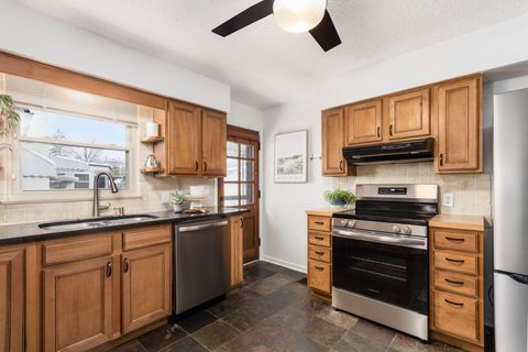 Tiny photo for 261 S Kellner Road, Columbus, OH 43209 (MLS # 225044625)