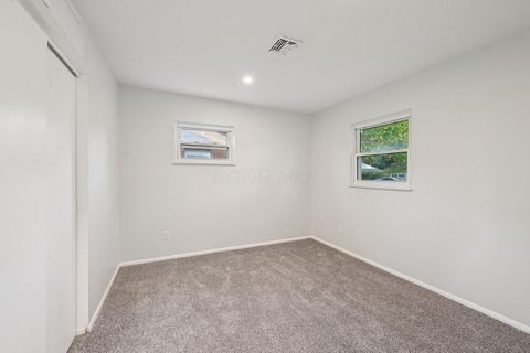 Tiny photo for 3955 E Fulton Street, Columbus, OH 43227 (MLS # 225037391)