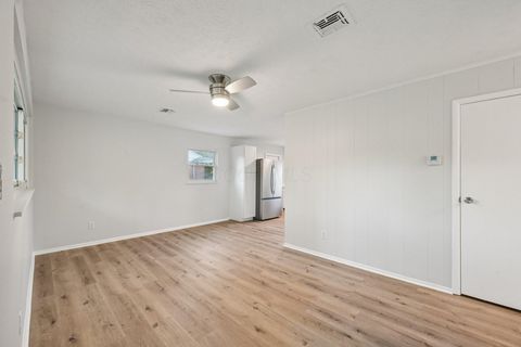 Tiny photo for 3955 E Fulton Street, Columbus, OH 43227 (MLS # 225037391)