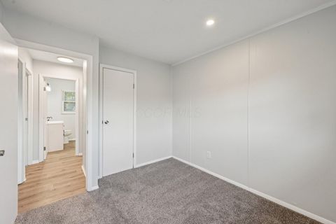 Tiny photo for 3955 E Fulton Street, Columbus, OH 43227 (MLS # 225037391)