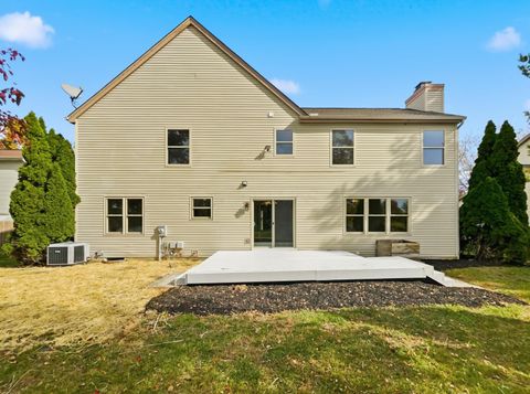 Tiny photo for 4517 Clayburn Drive W, Grove City, OH 43123 (MLS # 225041013)