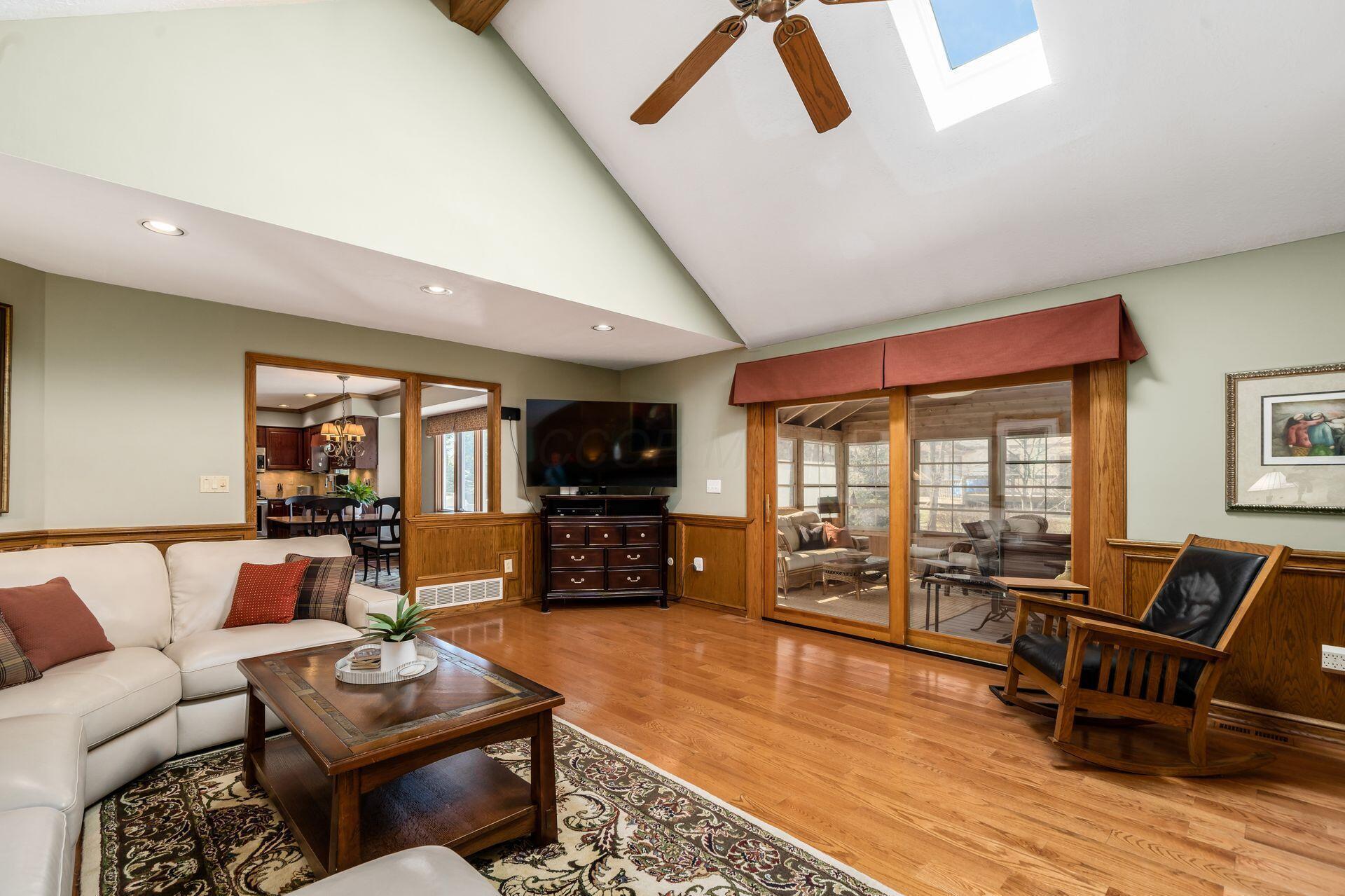 159 Baranof, Westerville, Ohio image 13