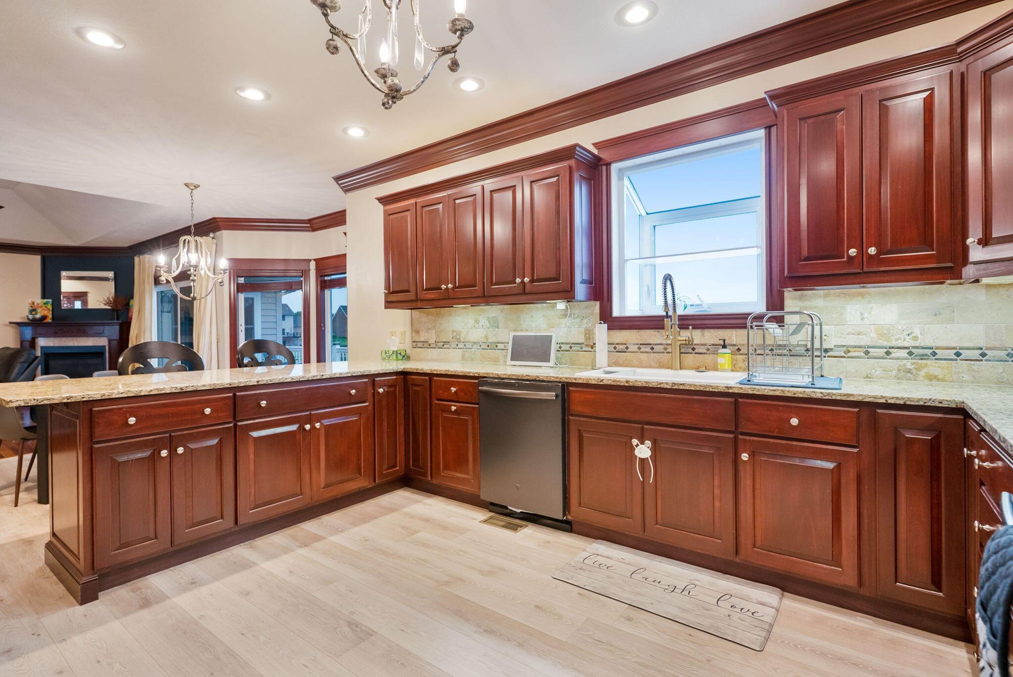 2272 Flagstick Drive, Marion, Ohio image 8