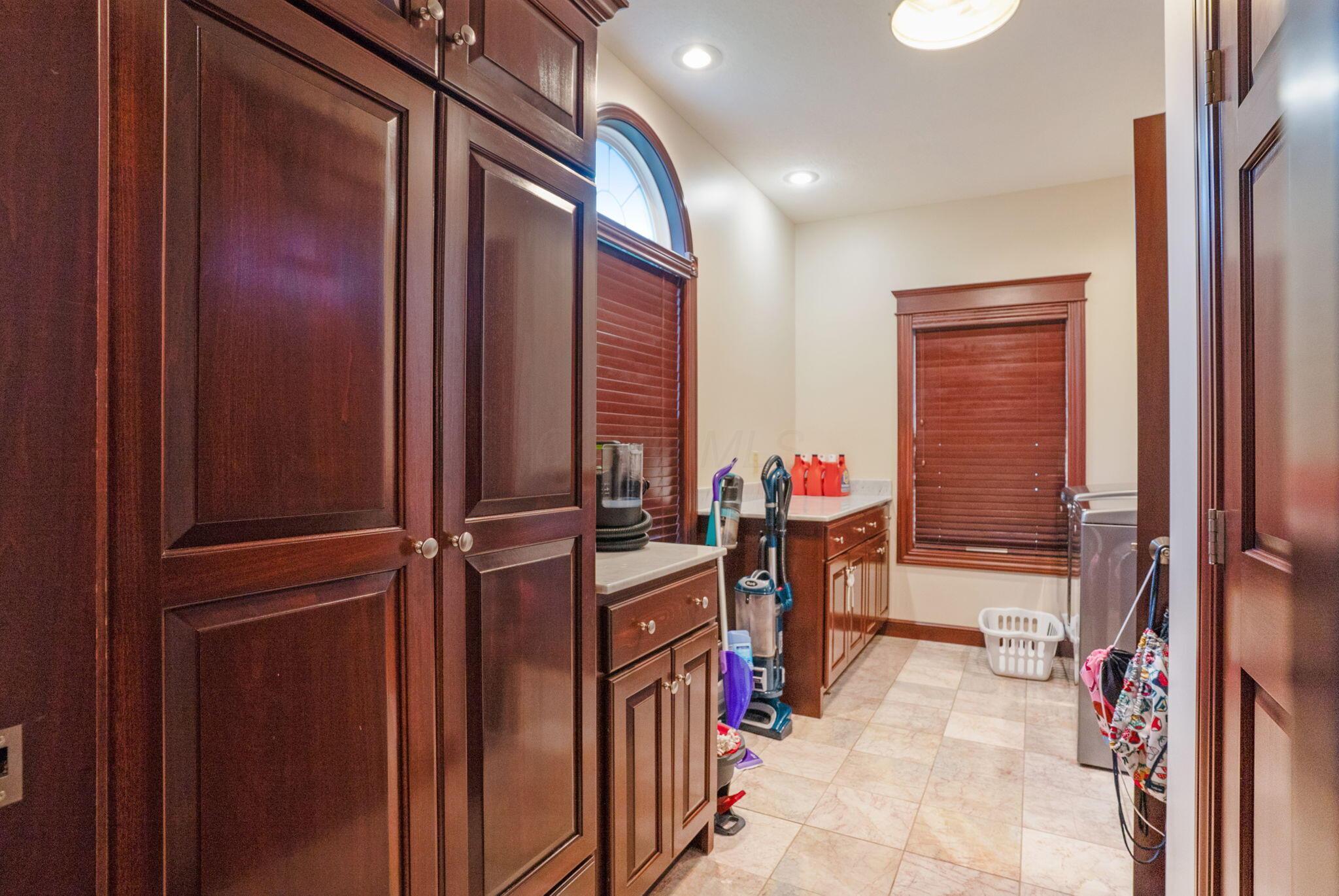 2272 Flagstick Drive, Marion, Ohio image 17