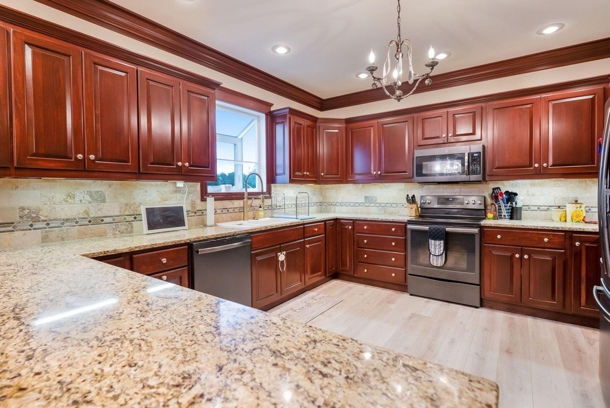 2272 Flagstick Drive, Marion, Ohio image 7