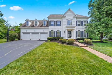 Photo of 7155 Tumblebrook Drive, New Albany, OH 43054 (MLS # 226020274)