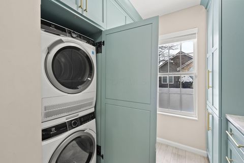 Tiny photo for 3651 Colonial Drive, Hilliard, OH 43026 (MLS # 225044736)