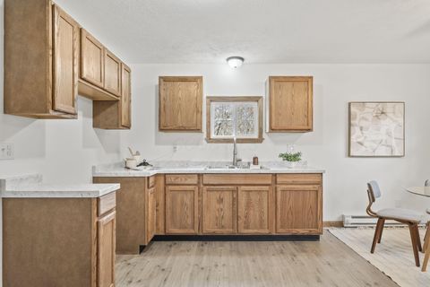 Tiny photo for 623 Glencroft Avenue, Chillicothe, OH 45601 (MLS # 225046283)