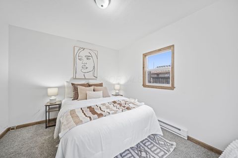 Tiny photo for 623 Glencroft Avenue, Chillicothe, OH 45601 (MLS # 225046283)