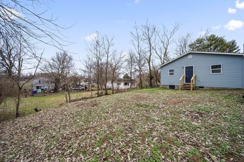 Tiny photo for 623 Glencroft Avenue, Chillicothe, OH 45601 (MLS # 225046283)