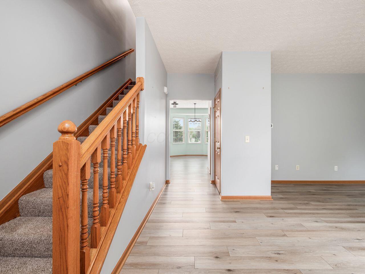 112 Brenden Loop, Delaware, Ohio image 3