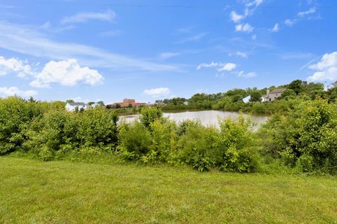 Tiny photo for 1010 Laketree Court E, Westerville, OH 43081 (MLS # 226019066)