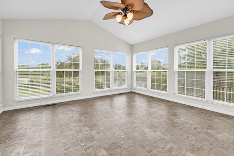 Tiny photo for 1010 Laketree Court E, Westerville, OH 43081 (MLS # 226019066)