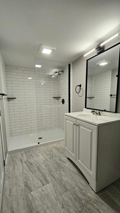 Tiny photo for 1739 Linwood Avenue, Columbus, OH 43207 (MLS # 225044791)