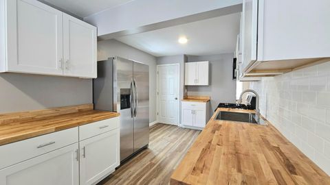 Tiny photo for 1739 Linwood Avenue, Columbus, OH 43207 (MLS # 225044791)