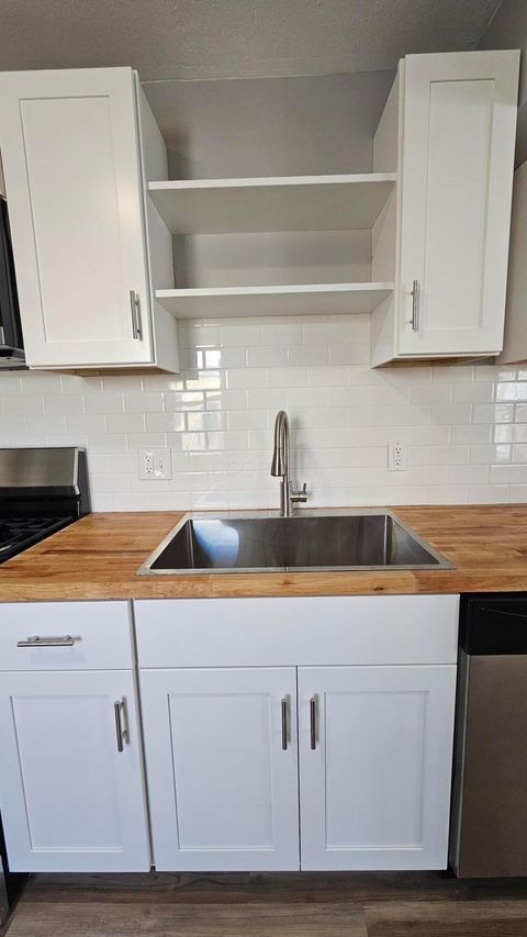 Tiny photo for 1739 Linwood Avenue, Columbus, OH 43207 (MLS # 225044791)