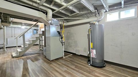 Tiny photo for 1739 Linwood Avenue, Columbus, OH 43207 (MLS # 225044791)