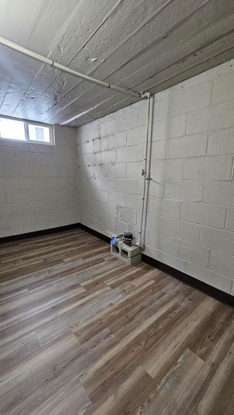 Tiny photo for 1739 Linwood Avenue, Columbus, OH 43207 (MLS # 225044791)